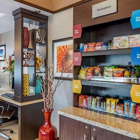 Comfort Suites Columbus West - Hilliard Екстер'єр фото