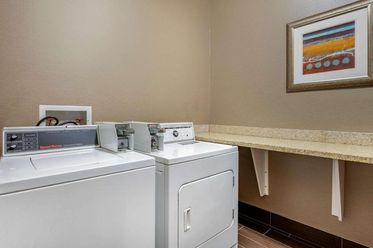 Comfort Suites Columbus West - Hilliard Екстер'єр фото