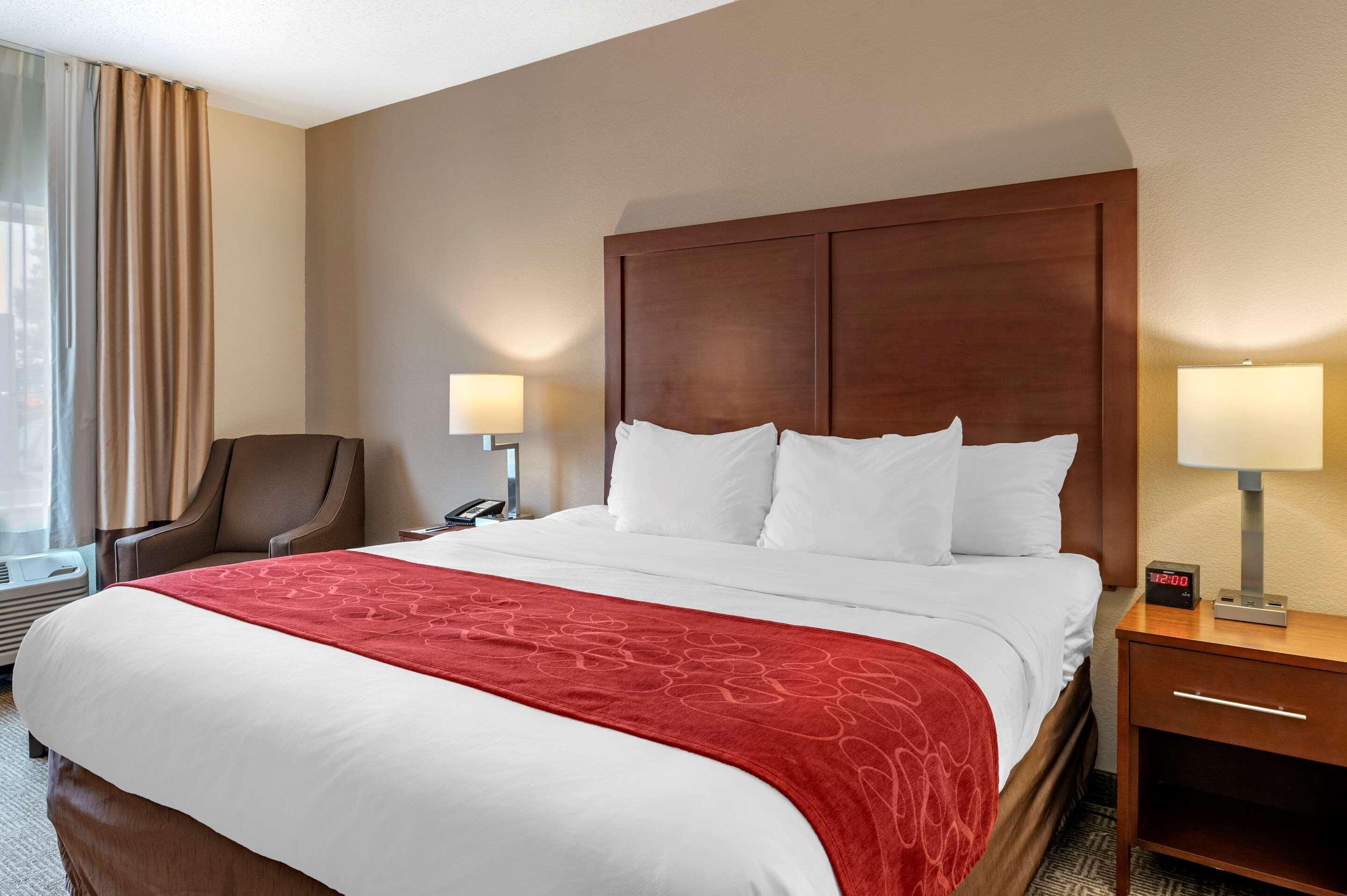 Comfort Suites Columbus West - Hilliard Екстер'єр фото