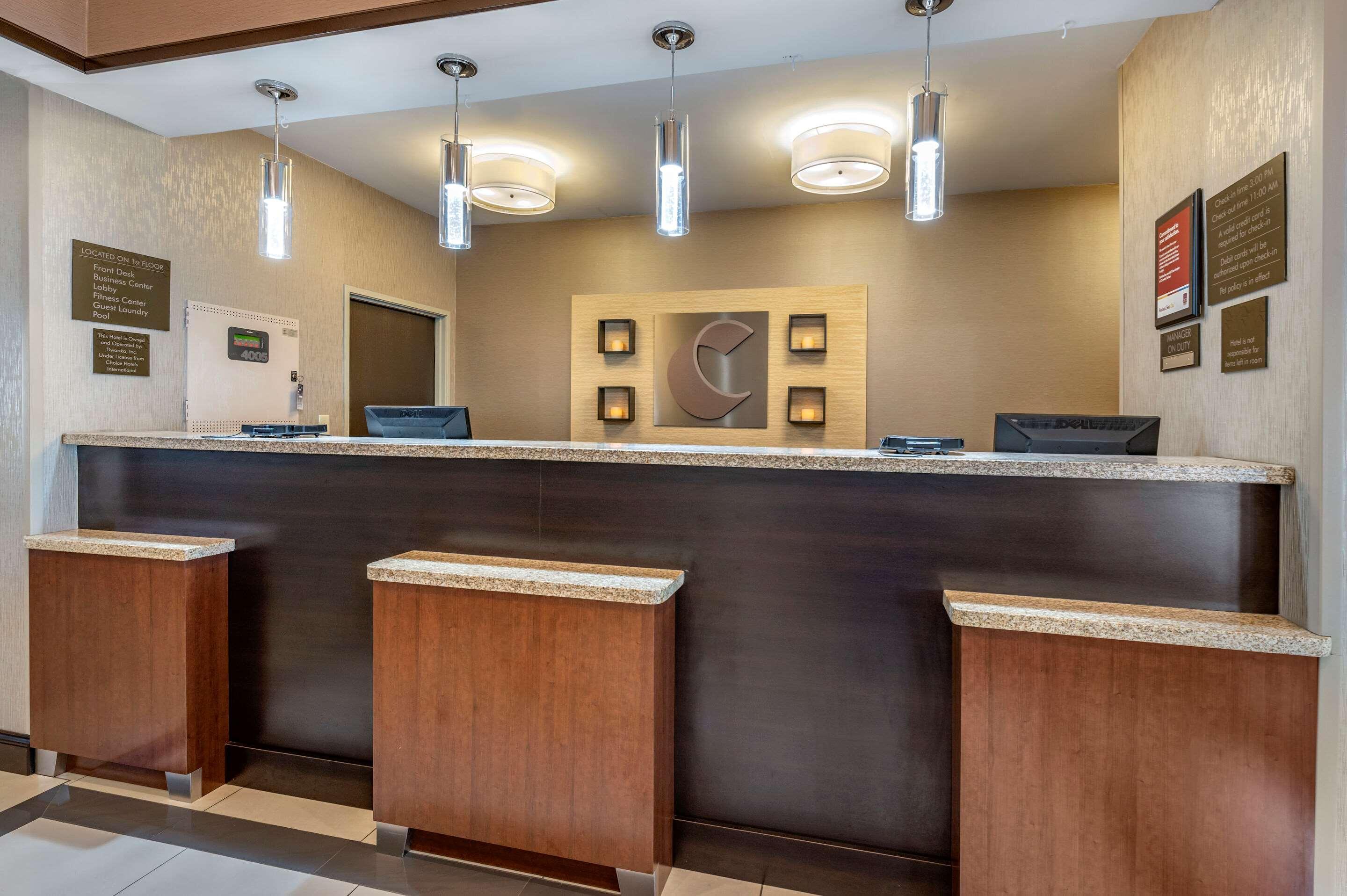 Comfort Suites Columbus West - Hilliard Екстер'єр фото