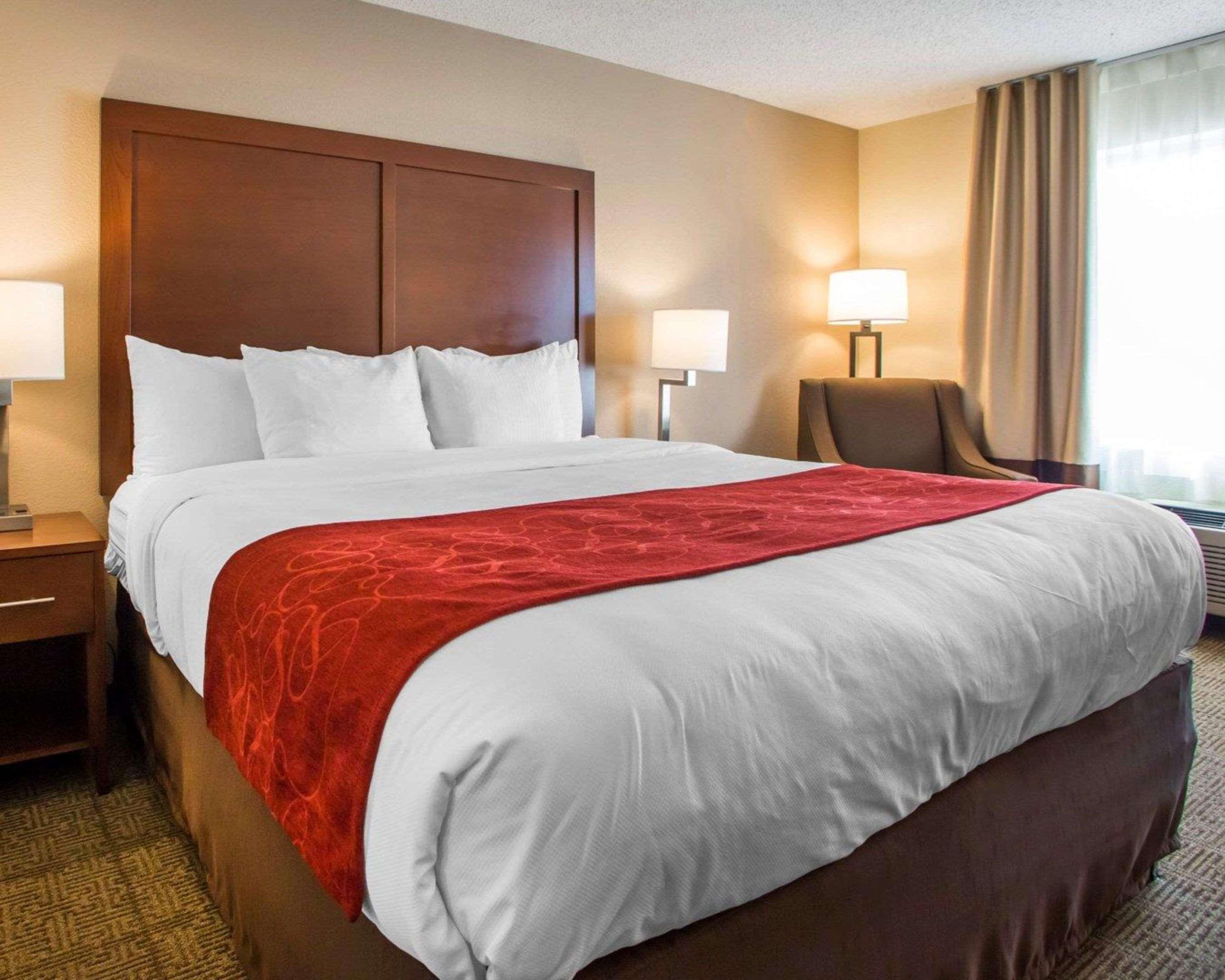 Comfort Suites Columbus West - Hilliard Екстер'єр фото