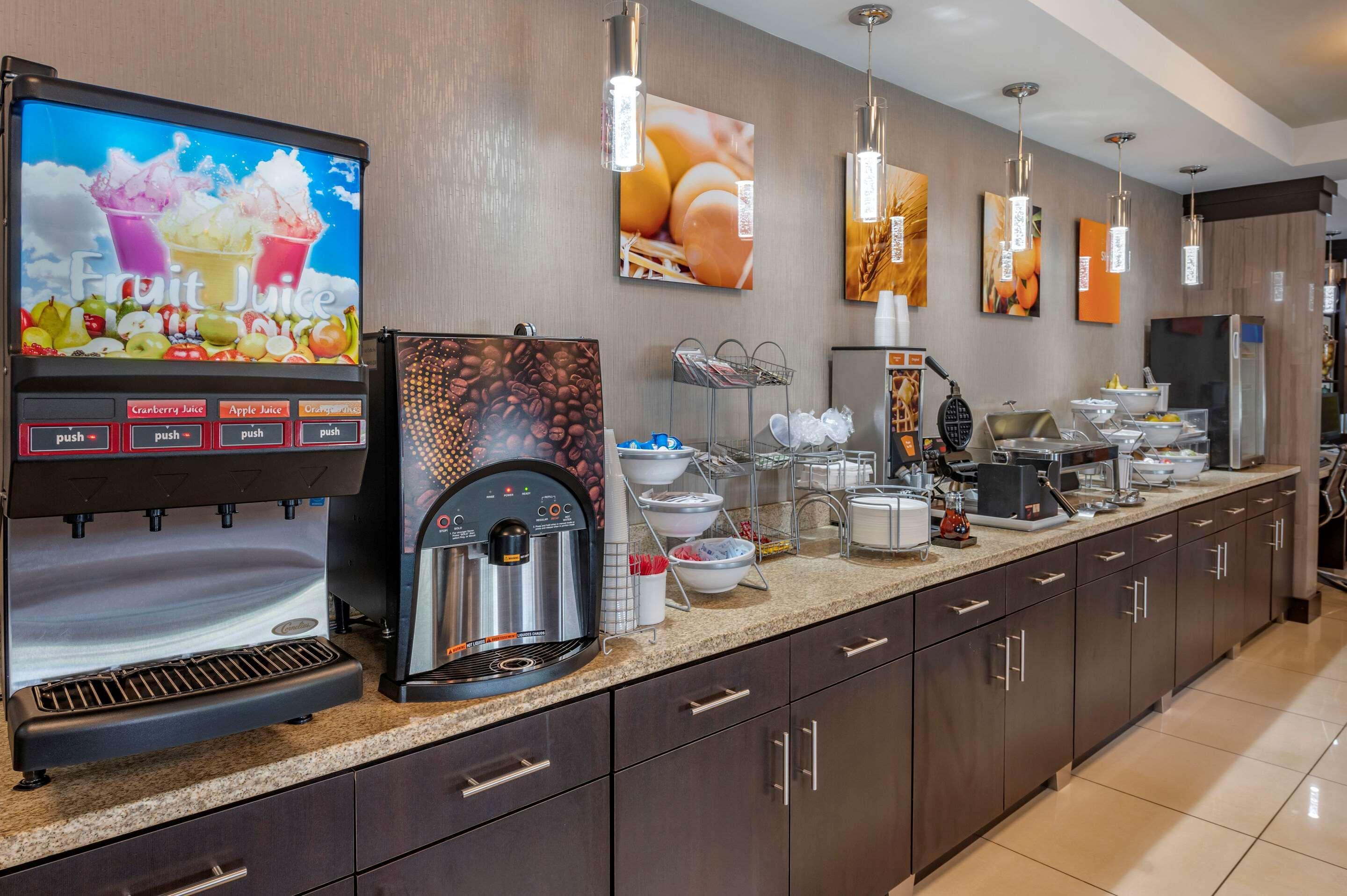 Comfort Suites Columbus West - Hilliard Екстер'єр фото