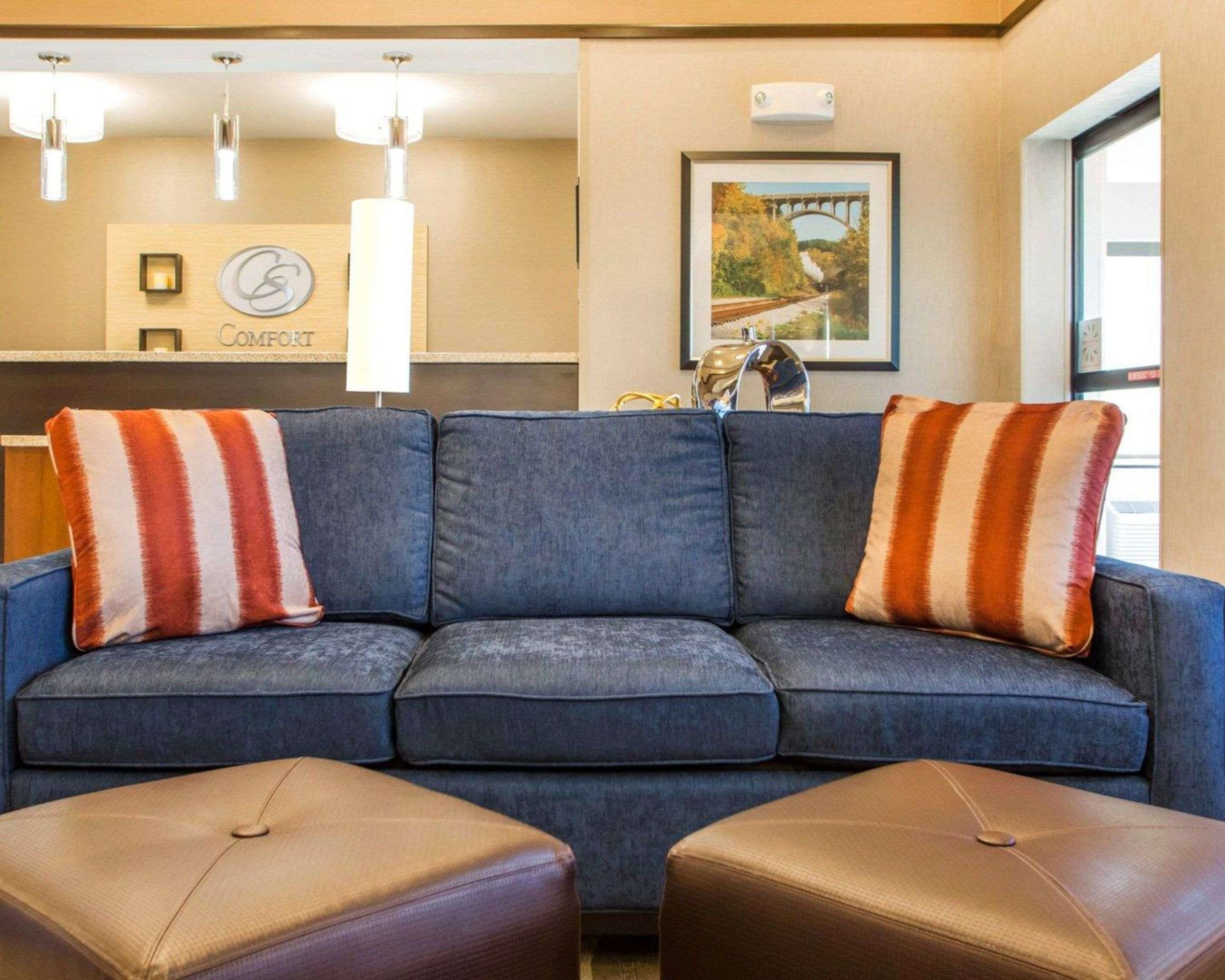 Comfort Suites Columbus West - Hilliard Екстер'єр фото