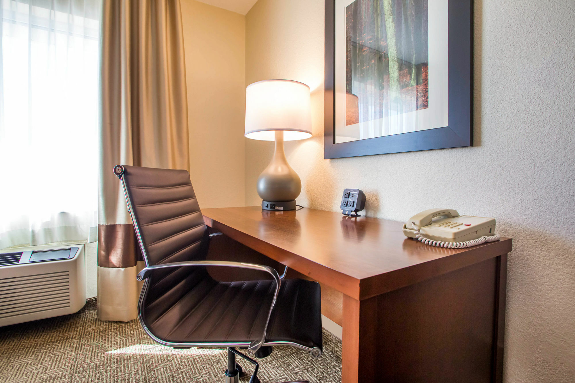 Comfort Suites Columbus West - Hilliard Екстер'єр фото